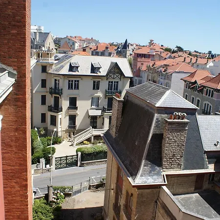 Luckey Homes - Avenue De La Reine Victoria Apartment