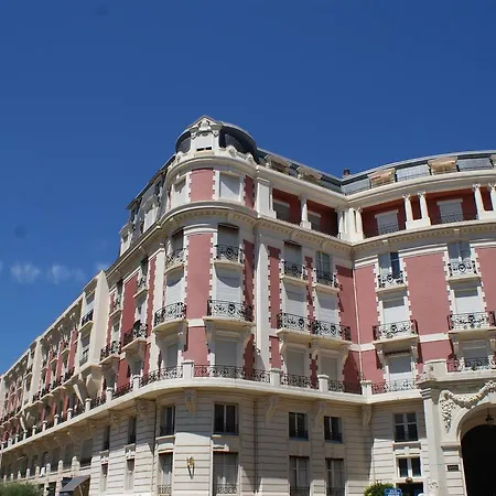 Luckey Homes - Avenue De La Reine Victoria * Biarritz