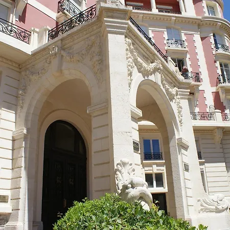 Luckey Homes - Avenue De La Reine Victoria * Biarritz