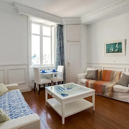 Luckey Homes - Avenue De La Reine Victoria Apartment *